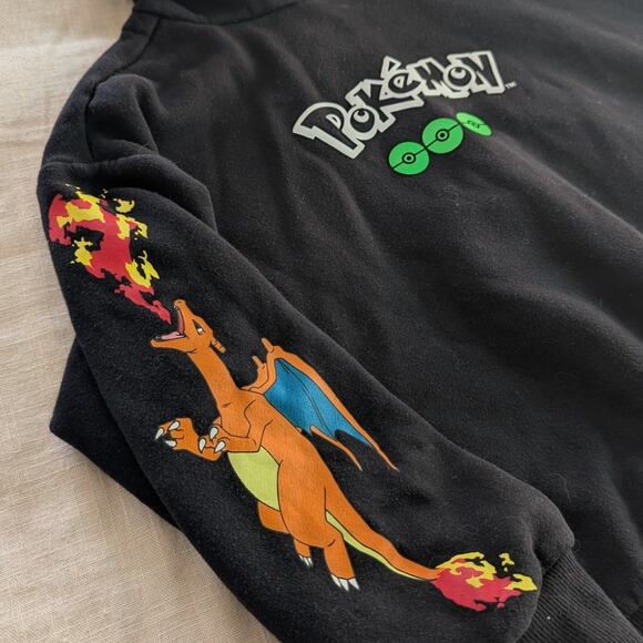 Pokemon Charizard Boys Hoodie Sweater size Small 6/7 - Picture 4 of 6
